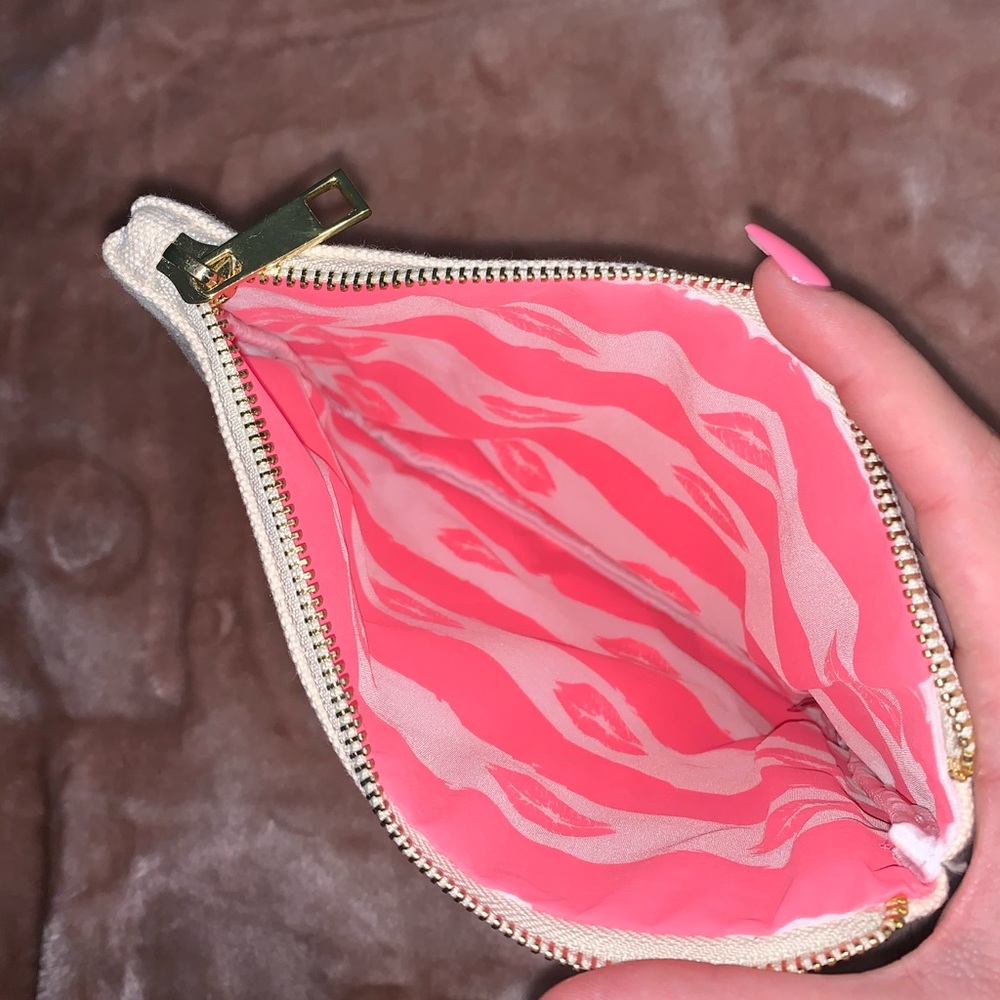 Makeup Bag - Picture 3 of 3